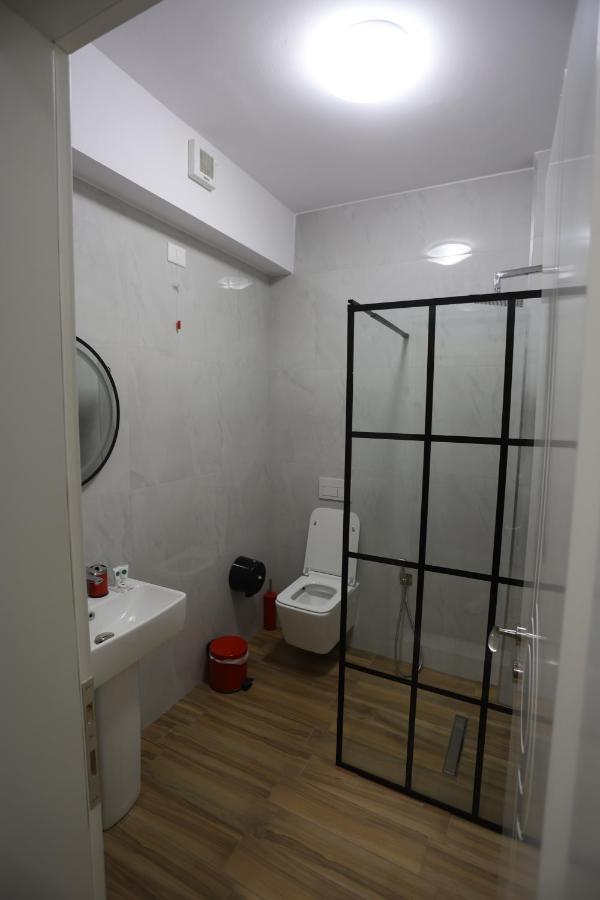 House Of Horses Shtepia E Kuajve Hotel Korce Ngoại thất bức ảnh